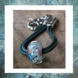 assieraad-sleutelhanger-met as-in-glas-kraal-askraal