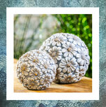 Urn-Bol-margrietjes-vergeetmeniet-resin-voor-as-Bol-S