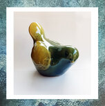 as-in-keramiek-reliek-vogel-vogeltje-keramiek-object-groen-geel