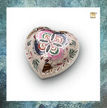 hartjes-urn-messing-keepsake-HUH001-bewerkt-bloemen-loveurns