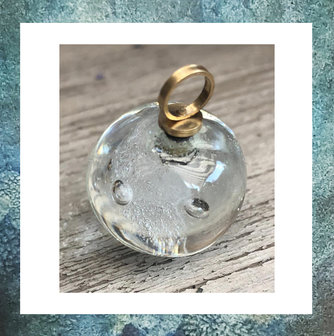 asbedels-as-in-glas-glaskraal-assieraden-transparant-messing