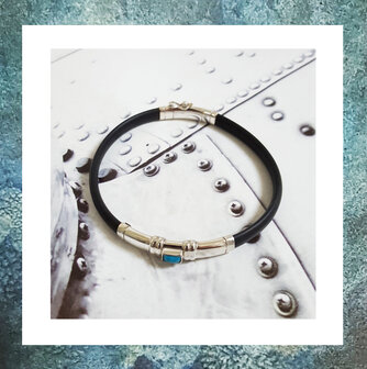 armband-om-as-in-te-doen-voor-asbewaring-asarmband-rubber-caoutchouc