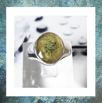 asring-haar-ring-haarlok-in-ring-juwelen-juweeltje-asbestemming-gedenksieraden-signet-zilver