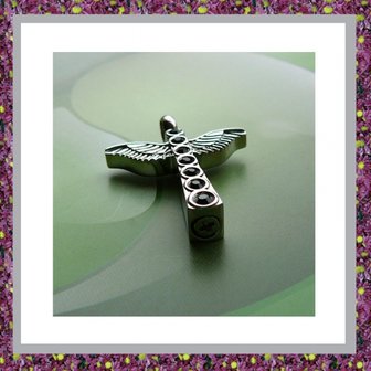 Kruis met zwarte strass en vleugels 05