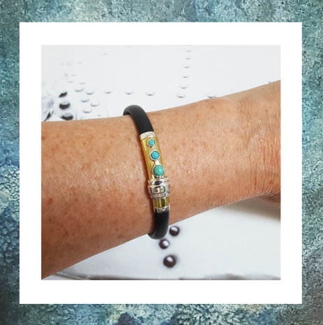 armband-om-as-in-te-doen-voor-asbewaring-asarmband-rubber-caoutchouc