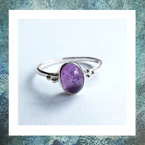 assieraad-asring-as-in-ringetje-juweeltje-asbestemming-zilver-ring-amethyst