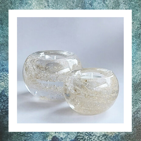 glasreliek-herinneringsgeschenk-gedenkgeschenk-reliek-waxinelicht-transparant-goudmica.jpg