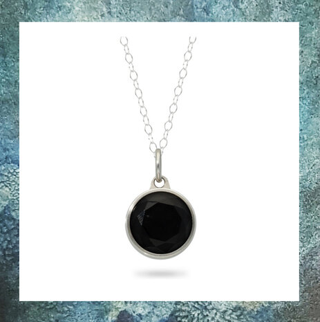 ashangertje-assieraad-as-pendant-staal-rvs-kristal-zwart-onyx-facet-geslepen