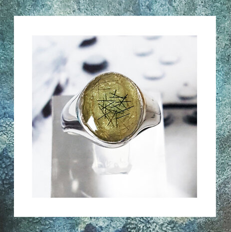 asring-haar-ring-haarlok-in-ring-juwelen-juweeltje-asbestemming-gedenksieraden-signet-zilver