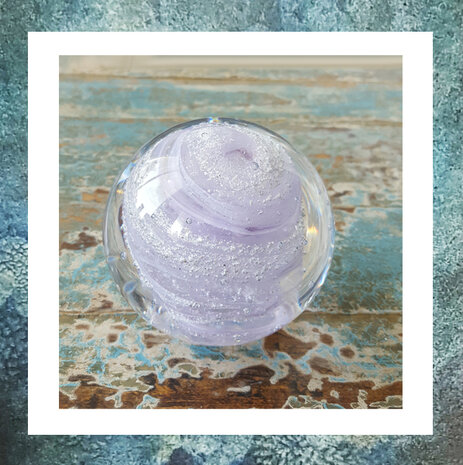 sterrenstof-glasreliek-lila-as-in-glas-meegeblazen-kroes.jpg 