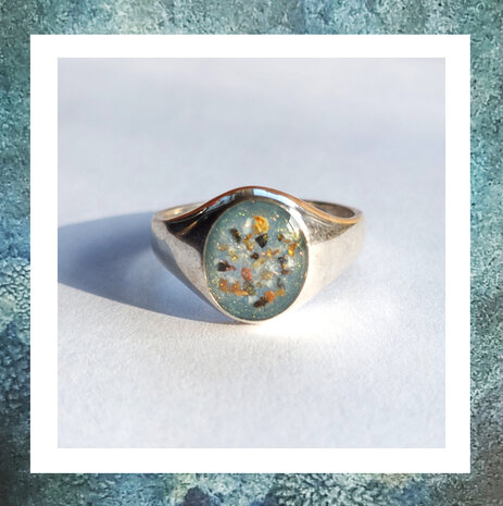 asring-ring-as-in-ring-juwelen-juweeltje-asbestemming-gedenksieraden-signet-zilvering-zilver